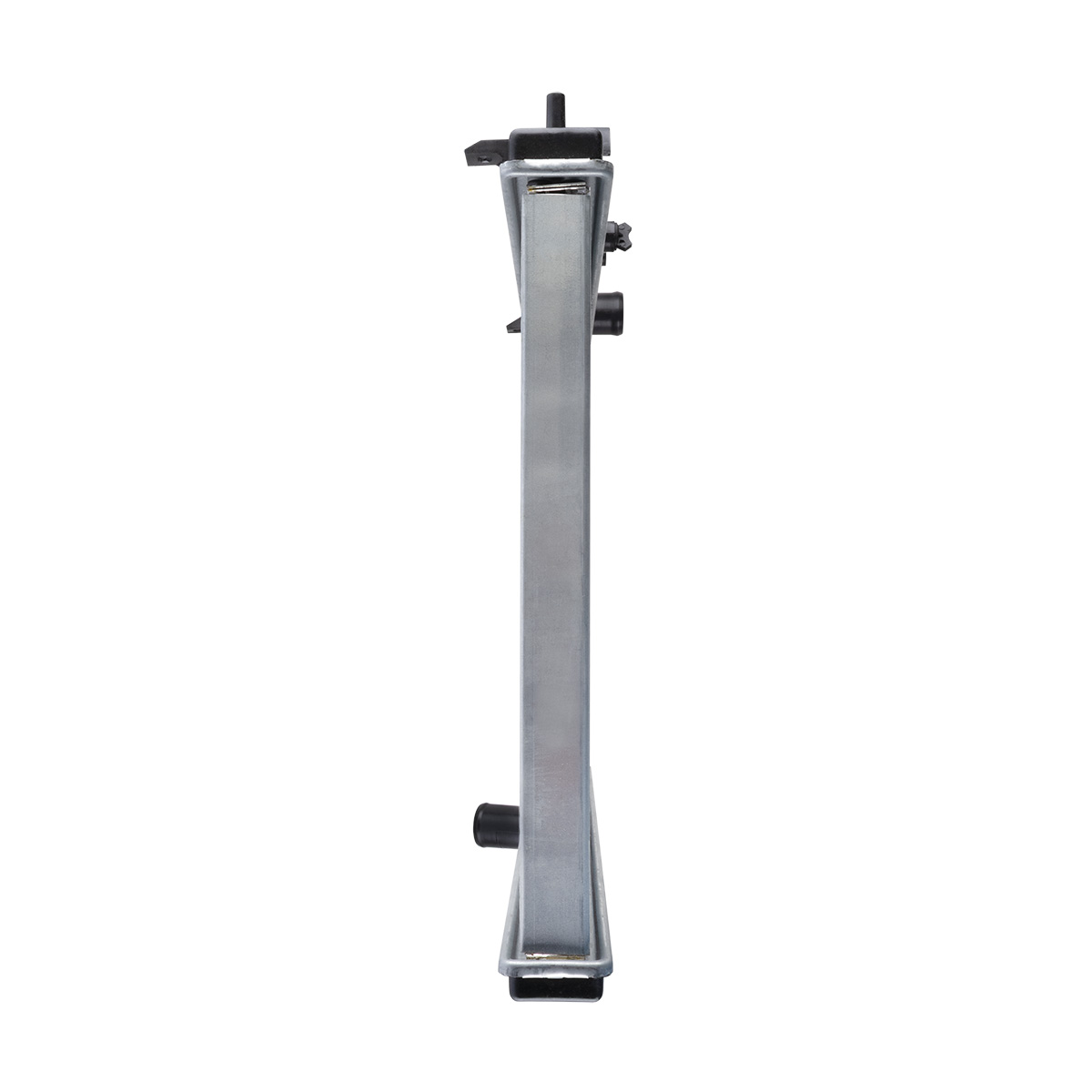 RADIADOR PLASTICO NISSAN URVAN CIL: 4L POS: TRANSMISION ESTANDAR CAR: CAA 26MM